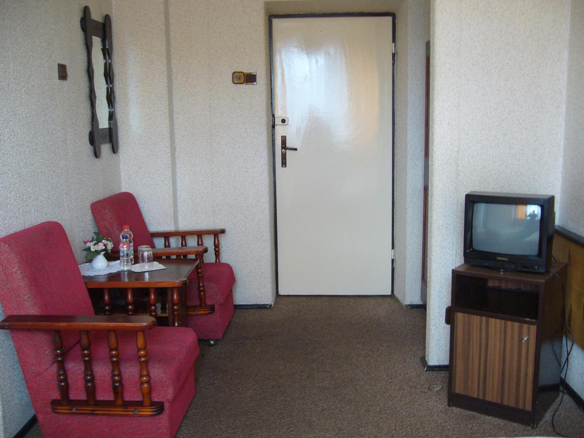 Karet Obiekt Hotelowy Skoczów Kültér fotó